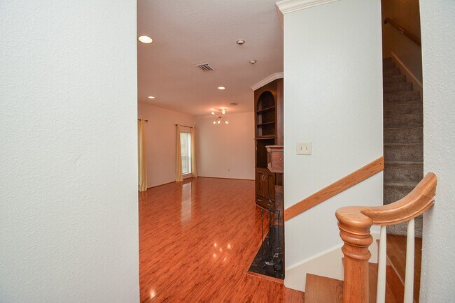 Foto del edificio - 7447 Cambridge St