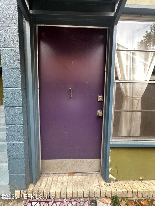 Foto del edificio - 2960 Remington St