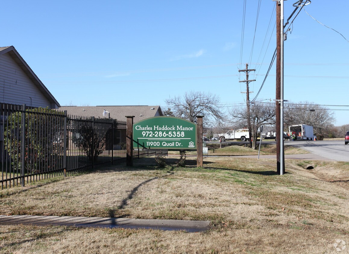 Sign - Charles Haddock Manor