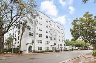 Building Photo - 202 E South St
