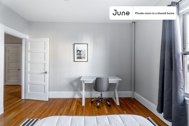 Building Photo - Room in Shared 3 bed/1 bath home in Brighton