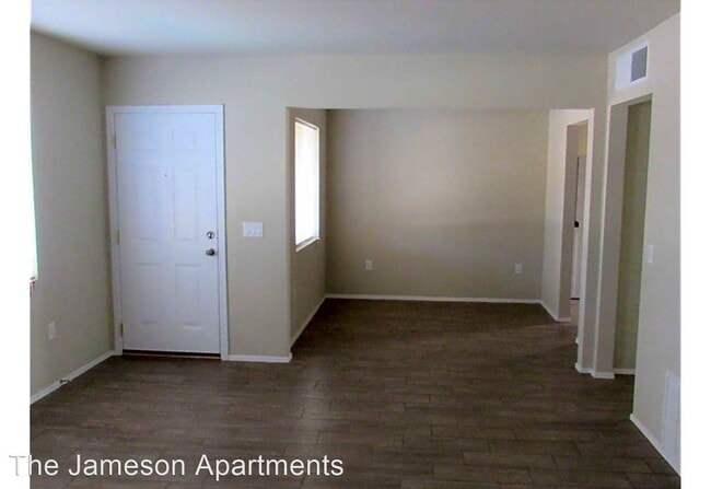 Building Photo - 1301 E Thomas Rd