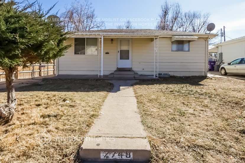 Primary Photo - 2748 W Iowa Ave