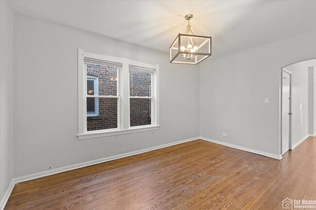Building Photo - 1629 N Mason Ave