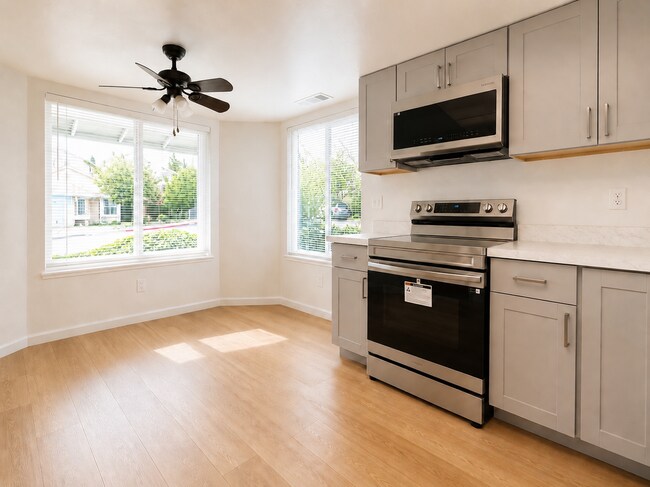 Building Photo - 245 Voyager Dr