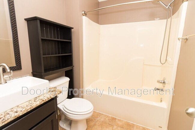 Foto del edificio - 1133 Lenny Ln