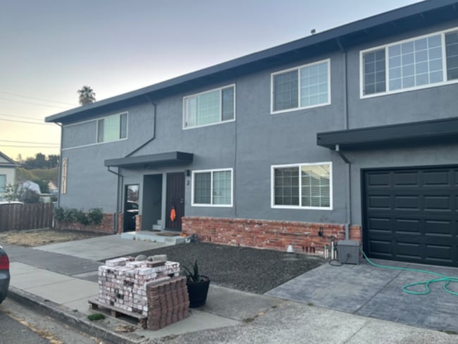 Photo - 2171 Peach St (Pinole, CA) Apartment