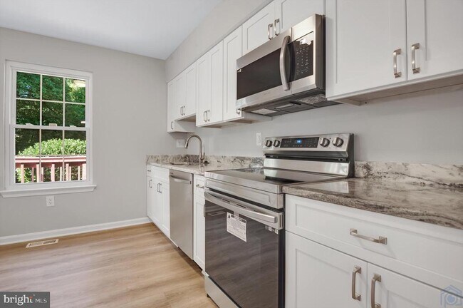 Foto del edificio - 2308 Wagon Wheel Ct