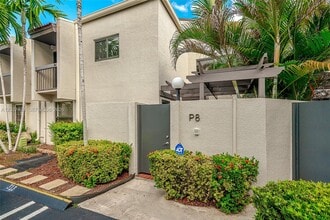 Building Photo - 4700 SW 67th Ave
