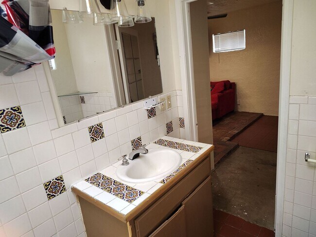Foto del edificio - Charming Furnished Casita — 1BR/1BA with P...