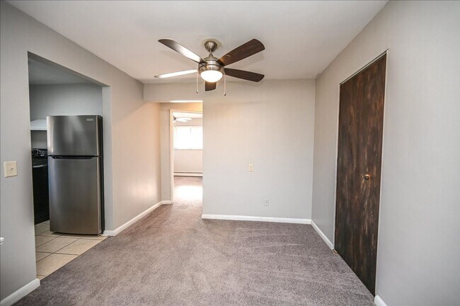 Foto del edificio - 2625 Robertson Ave