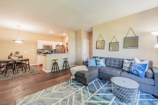 Building Photo - The Preserve at Beckett Ridge Apartments and Townhomes