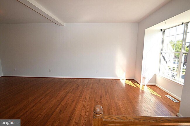Building Photo - 13510 Nickleback Ct