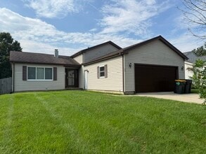 Building Photo - 305 Somerset Dr