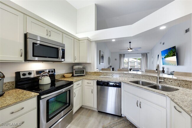 Building Photo - 824 Tanbark Dr