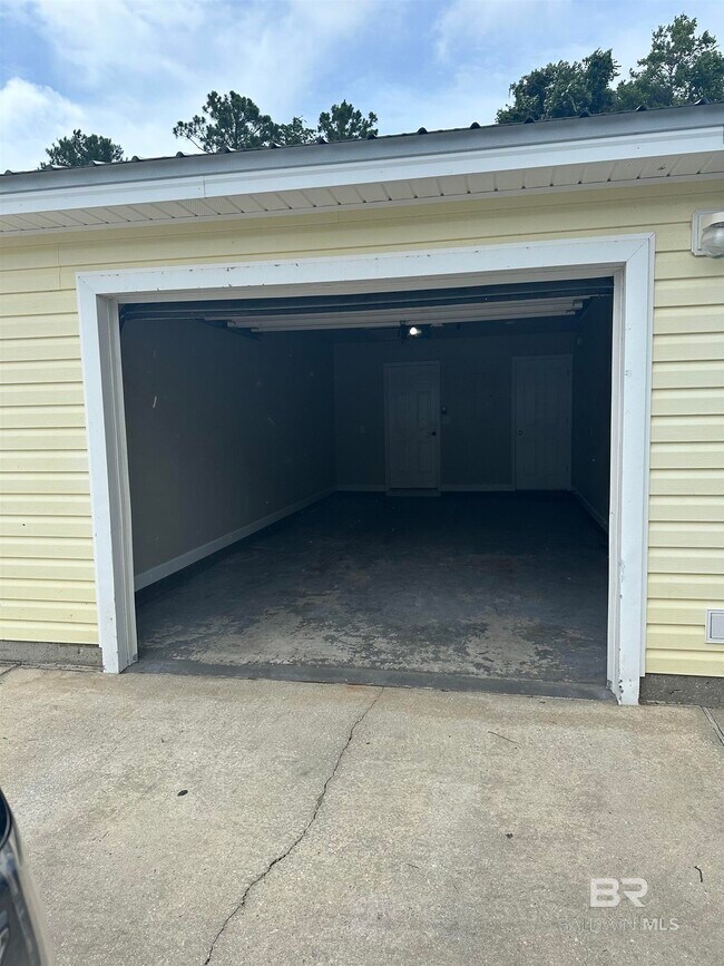 Building Photo - 24820 Wolf Bay Ave