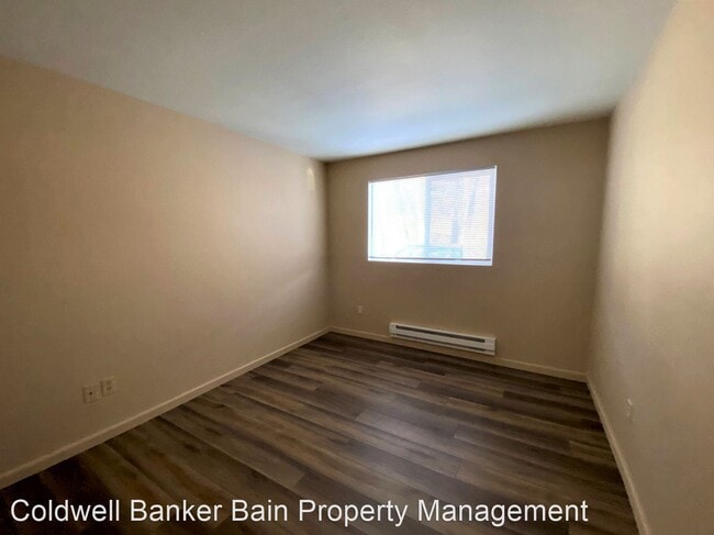 Building Photo - 8219 5th Ave W