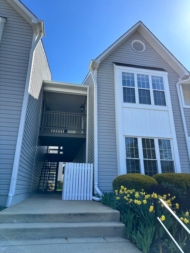 Foto del edificio - 7811 Harrowgate Cir