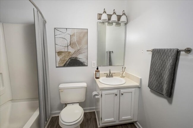 Interior Photo - Meadowbrook Luxury Apartments