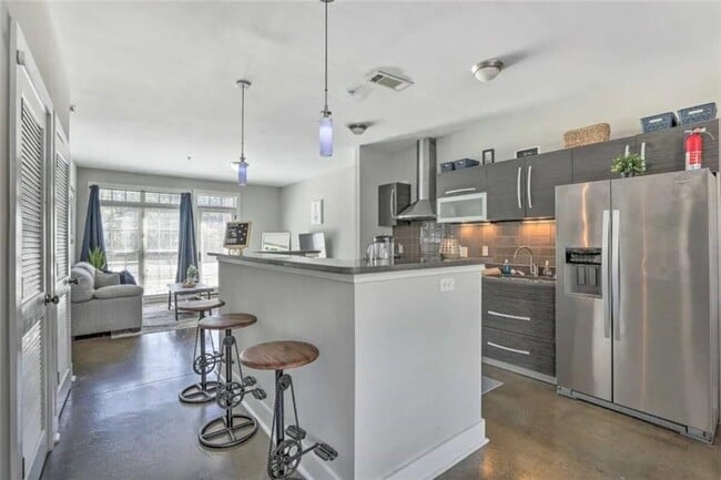 Building Photo - 1300 DeKalb Ave NE