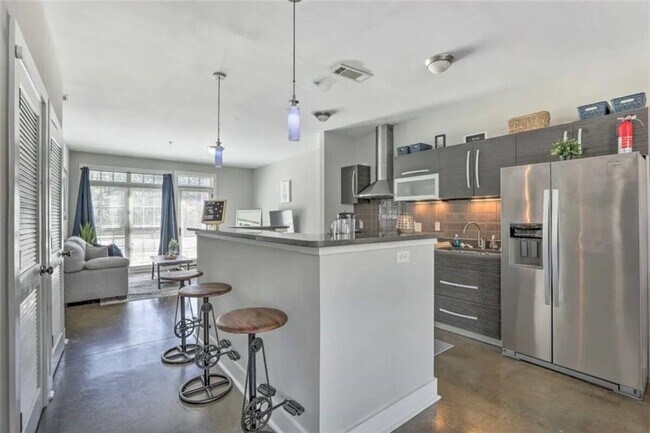 Foto del edificio - 1300 DeKalb Ave NE