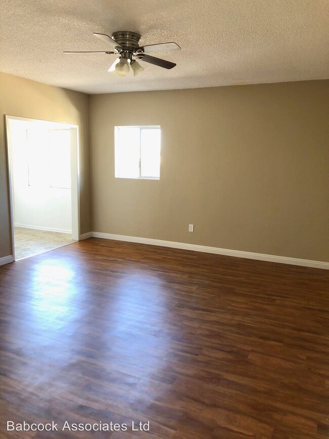 Foto del edificio - 4258-4260 W El Segundo Blvd
