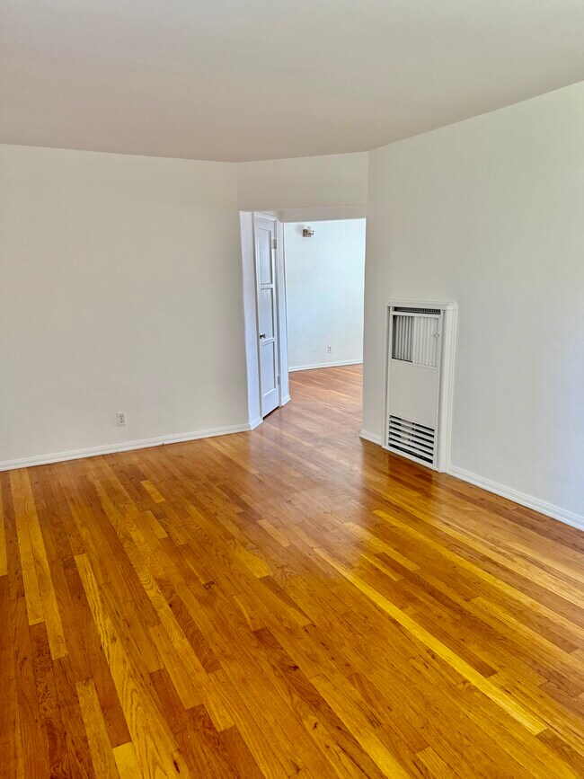 Foto del edificio - 11152-11154 Morrison St