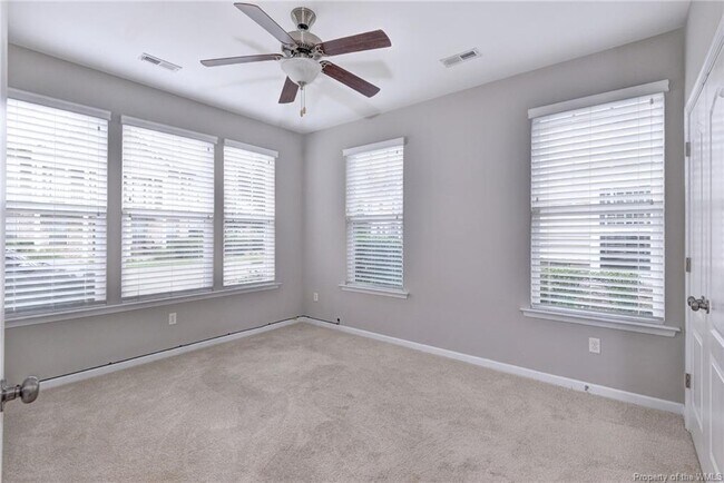 Foto del edificio - 4113 Prospect St