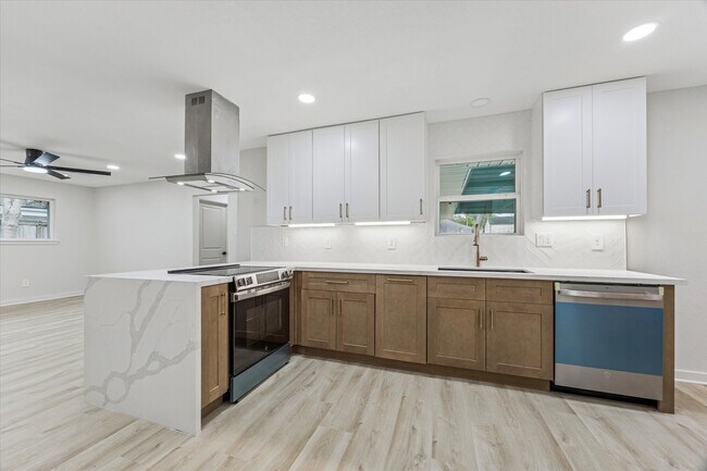 Foto del edificio - 9627 Vilven Ln