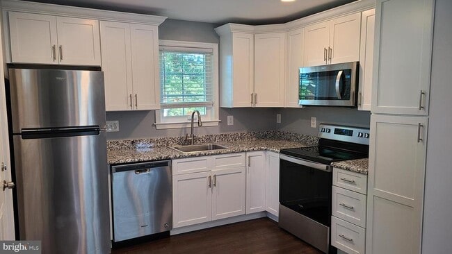 Foto del edificio - 103 Vandiver Ct