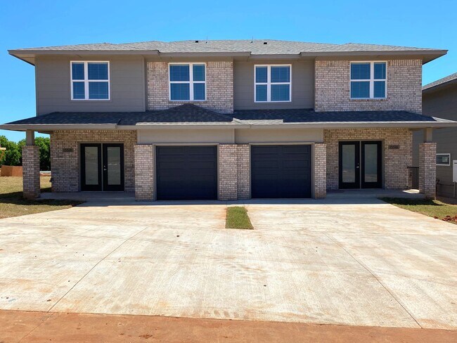 Foto del edificio - NW OKC Townhome for RENT!!