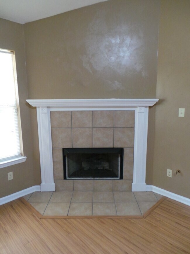 Building Photo - 1417 Callen St