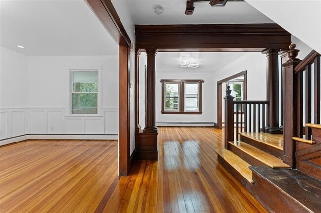 Building Photo - 335 Blackstone St