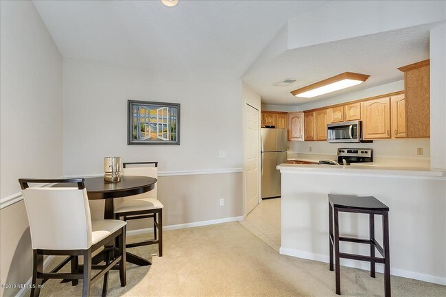 Building Photo - 200 Ironwood Dr
