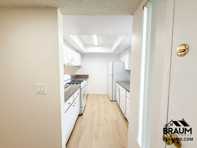 Foto del edificio - 4638 Tilden Ave