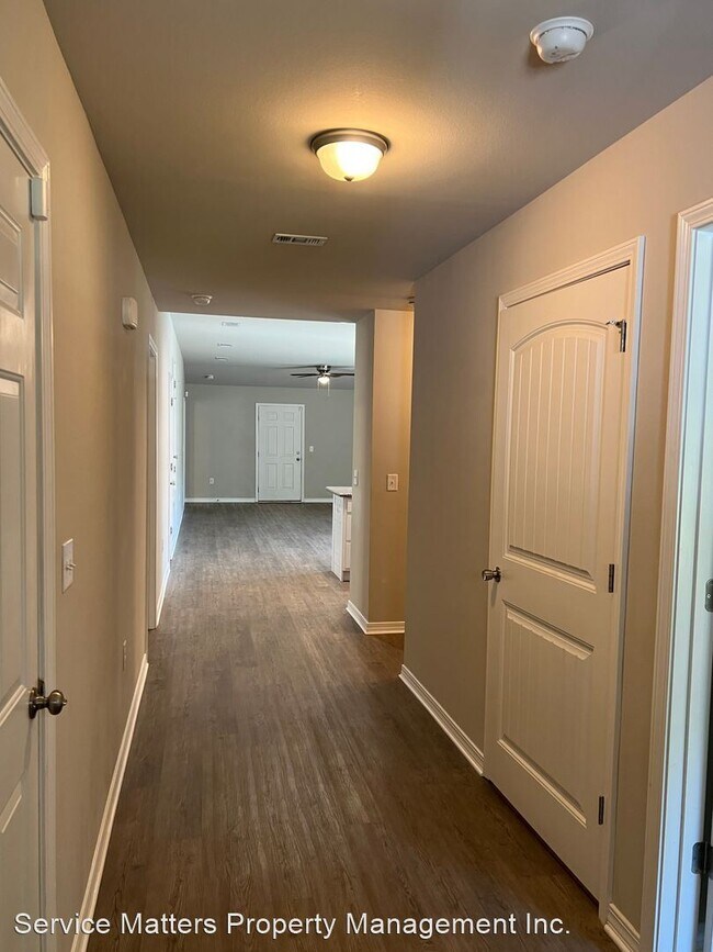 Building Photo - 3 br, 2 bath House - 3214 Electra Dr