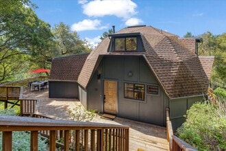 Building Photo - 250 Homestead Trl