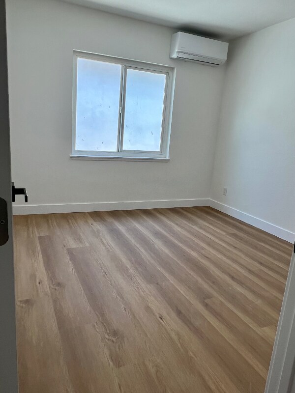 Foto del edificio - 625 W Woodcrest Ave