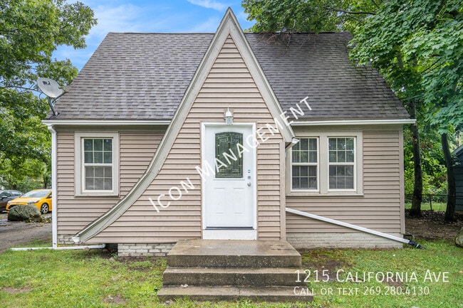 Building Photo - 1215 California Ave