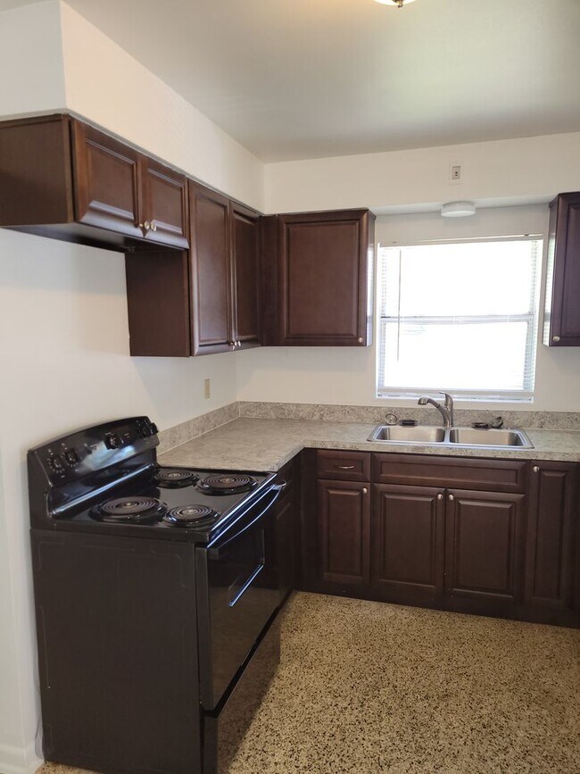Foto del edificio - 2/1 DUPLEX LOCATED IN LEESBURG
