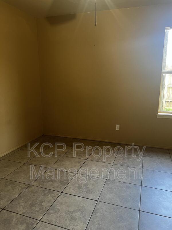 Building Photo - 909 N 41st St