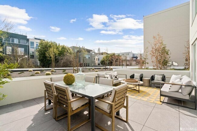 Foto del edificio - 3131 Pierce St