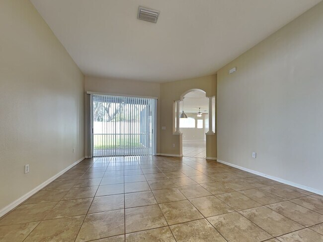 Building Photo - 2032 Wexford Green Dr