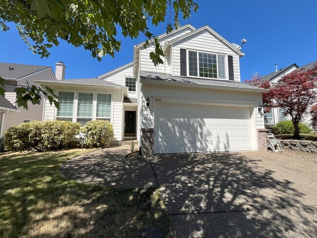 Building Photo - Beautiful Bethany Home with High Ceilings,...
