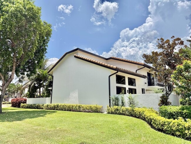 Photo - 6411 Via Rosa Unit House