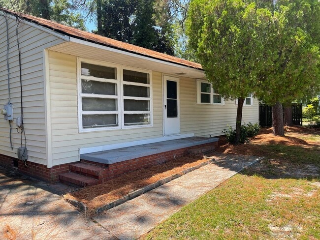 Foto del edificio - Great House for Rent off Deans Bridge Road