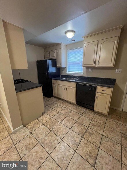 Foto del edificio - 737 N Central Ave