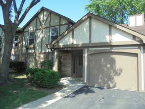 Building Photo - 4730 Calvert Dr