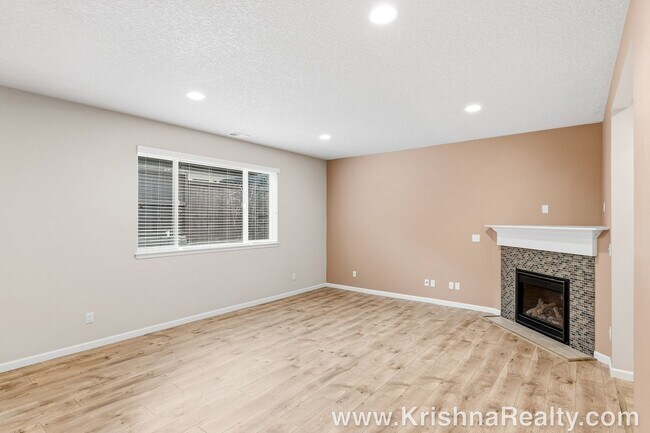 Foto del edificio - Lovely 4 BD | 2.5 BA | Single-Family Home in The Commons at Abbey Creek | Highly Desirable North ...