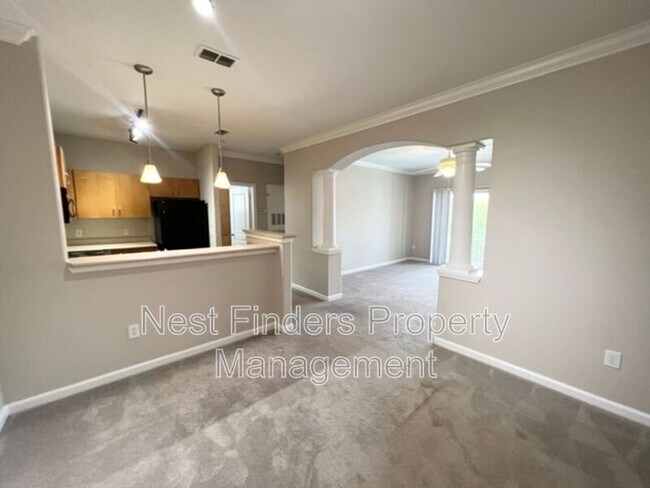 Foto del edificio - 8290 Gate Pkwy W